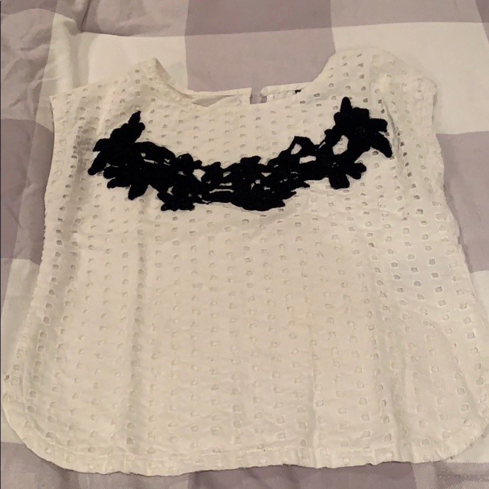 Gap eyelet blouse